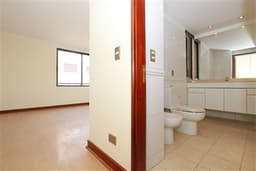 Departamento en venta en Vitacura — foto 8 de 13