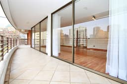 Departamento en arriendo en Las Condes — foto 1 de 12