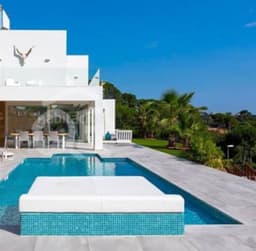 Casa en venta en Las Condes — foto 1 de 5