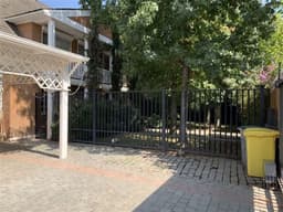 Casa en venta en Lo Barnechea — foto 1 de 12